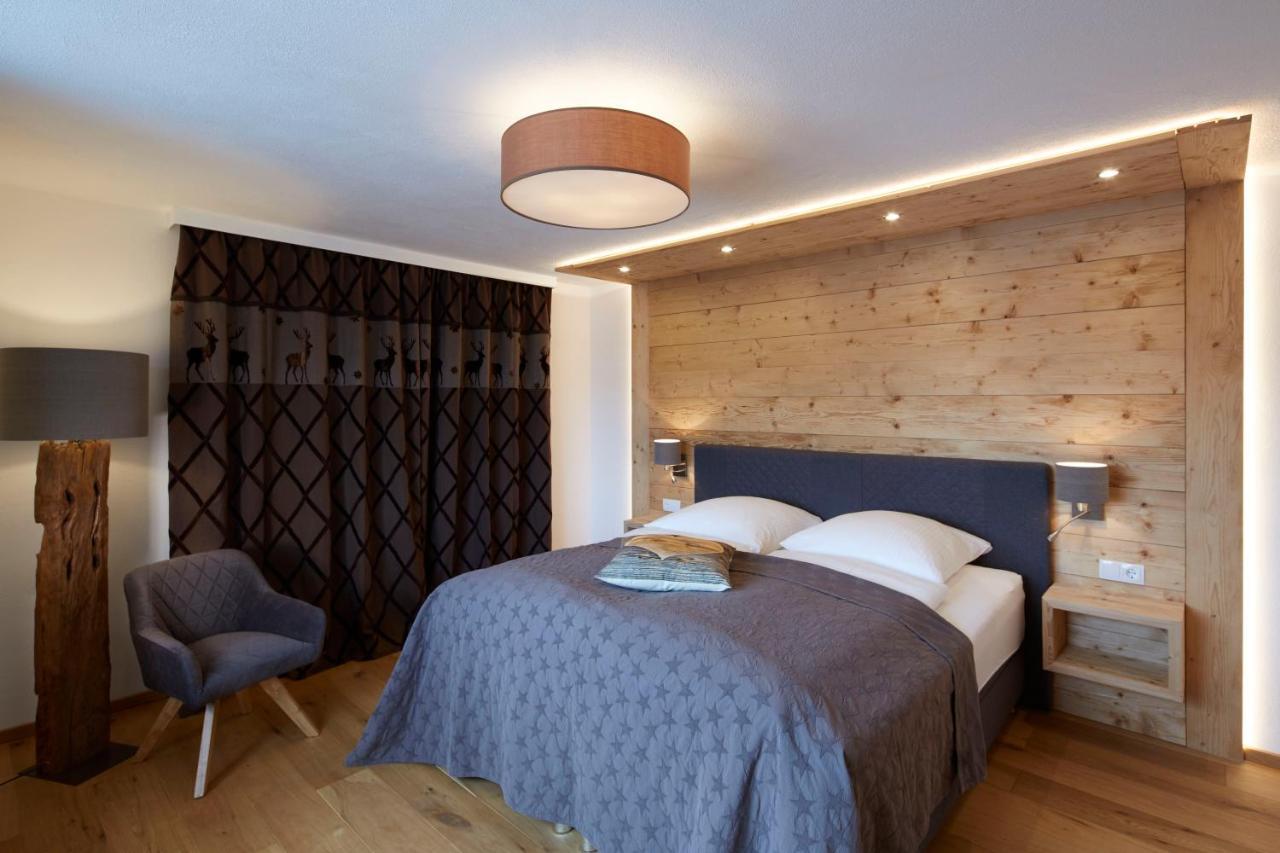 Alpenchalet Vils Tirol Bagian luar foto