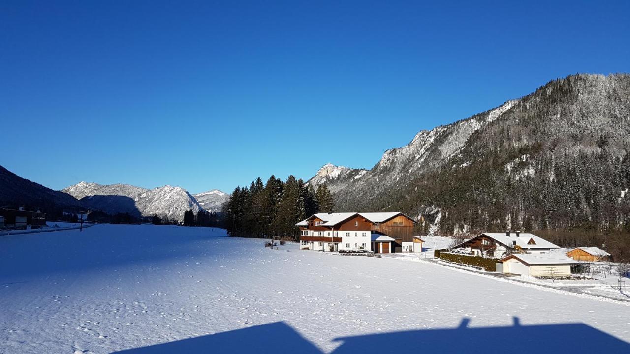 Alpenchalet Vils Tirol Bagian luar foto