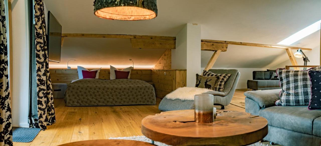 Alpenchalet Vils Tirol Bagian luar foto