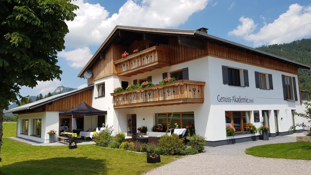 Alpenchalet Vils Tirol Bagian luar foto