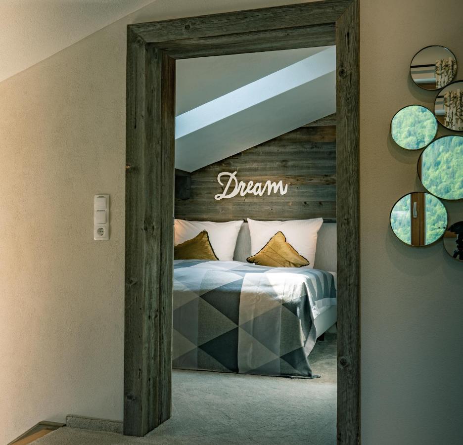 Alpenchalet Vils Tirol Bagian luar foto