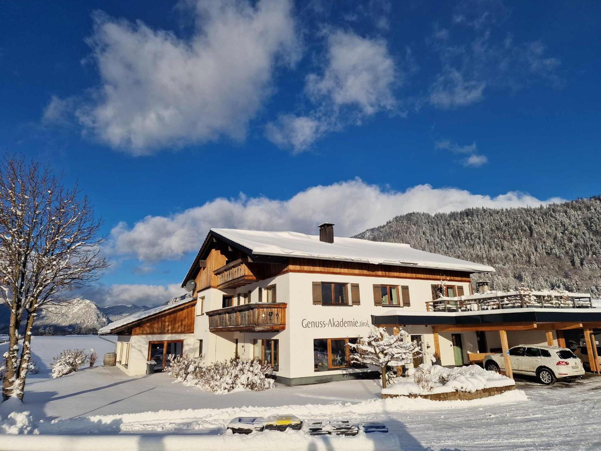 Alpenchalet Vils Tirol Bagian luar foto